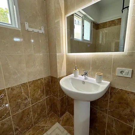 Sweet 1 Hébergement de vacances Himarë