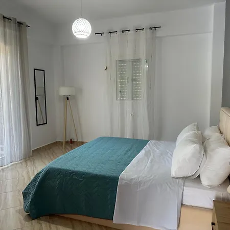 Sweet 1 Vakantiehuis Himare